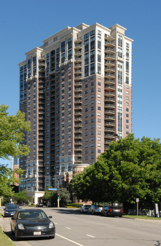 Grant Park Condominium in Downtown Minneapolis